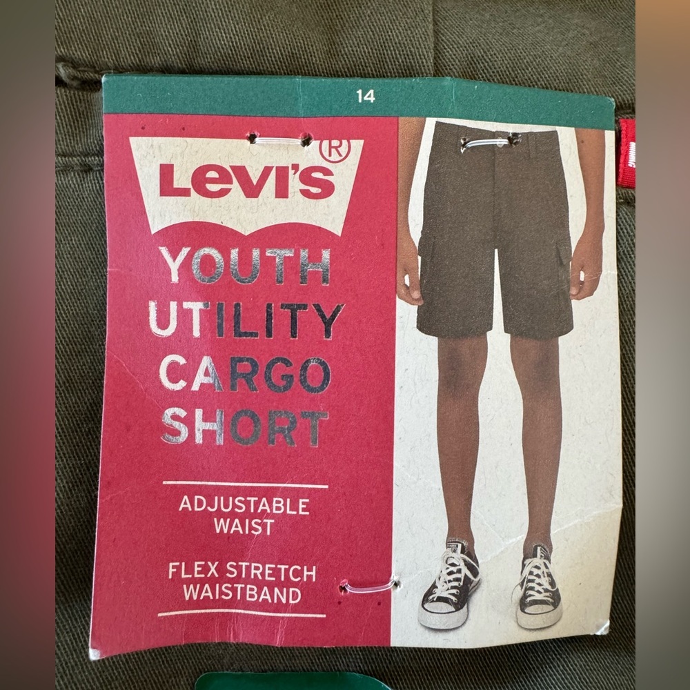Levi's Youth Boys Utility Cargo Shorts- Size 14, Waist 27, NWT - Picture 5 of 6